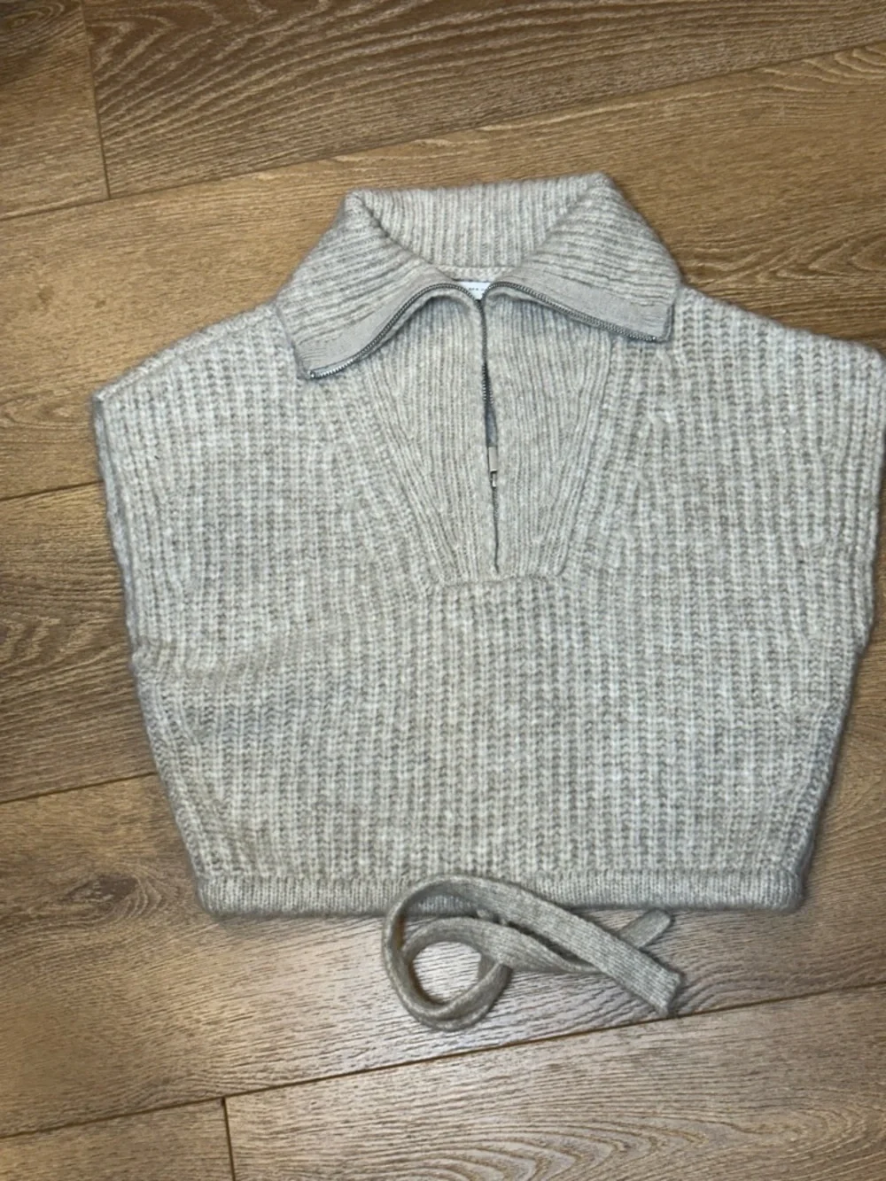 Zara Cream Ribbed Cropped Turtleneck Zip Sweater wool blend with tie waist - Picture 3 of 10